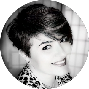 Tatjana Radovanovic black and white photo round